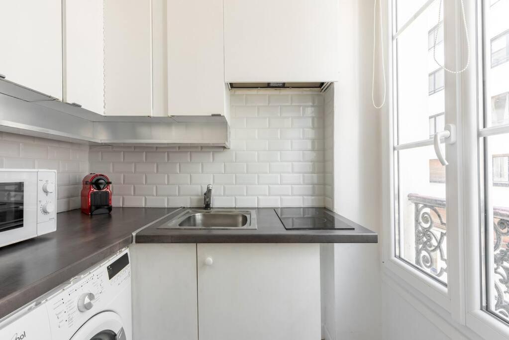 Appartement 2 Pieces #toureiffel #invalides Parijs